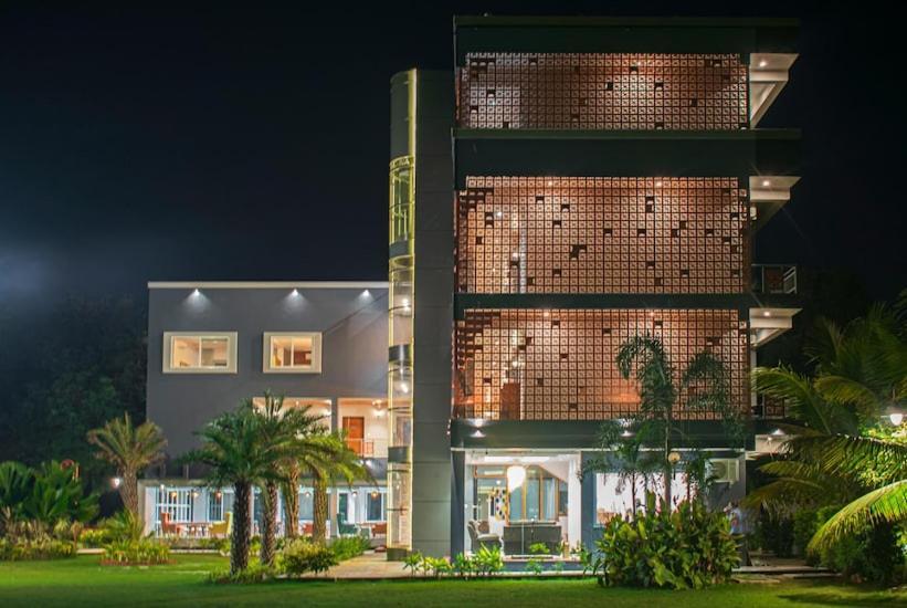 Krishna Riverside Resort Vasad Exterior photo