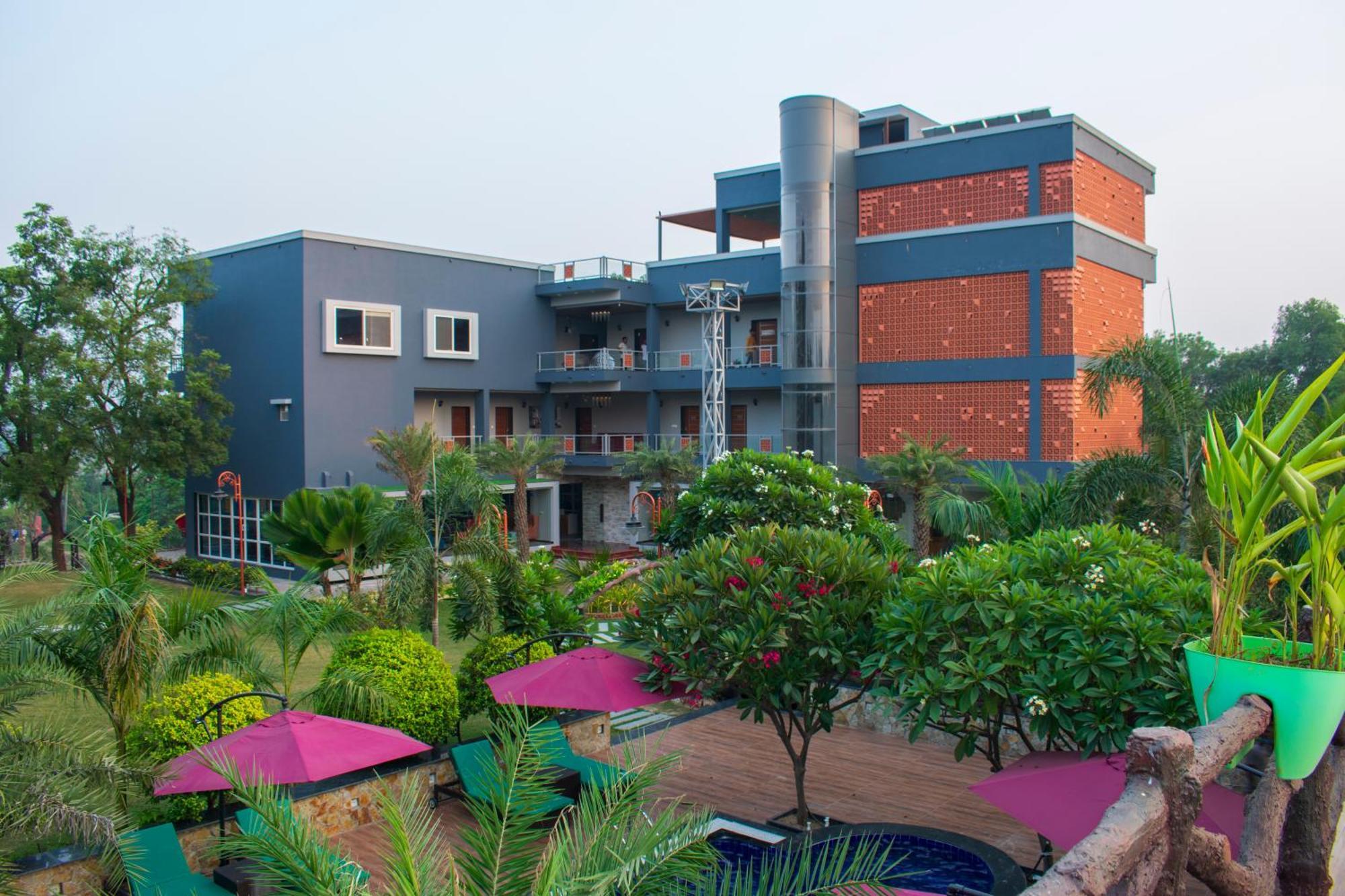 Krishna Riverside Resort Vasad Exterior photo